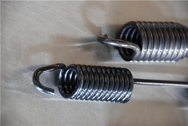 As molas de extensão resistentes pequenas do OEM com fabricante do gancho reaparelham a mola fábrica